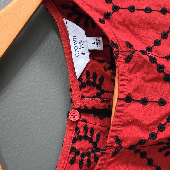 Crown & Ivy Sleeveless Summer Top - Picture 5 of 6